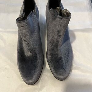 Elegant Velvet Ankle Boots